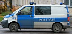 2174 Politsei auto kleepimine Politsei auto kleepimine