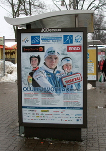 2438 MK etapp Otepaal   reklaam bussipeatuses MK etapp Otepääl   reklaam bussipeatuses