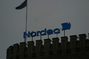407 Nordea Panga valgustahed katusel Nordea Panga valgustähed katusel
