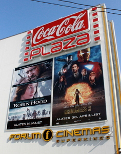 911 Coca Cola Plaza valireklaam Forum Cinemas Coca Cola Plaza välireklaam, Forum Cinemas